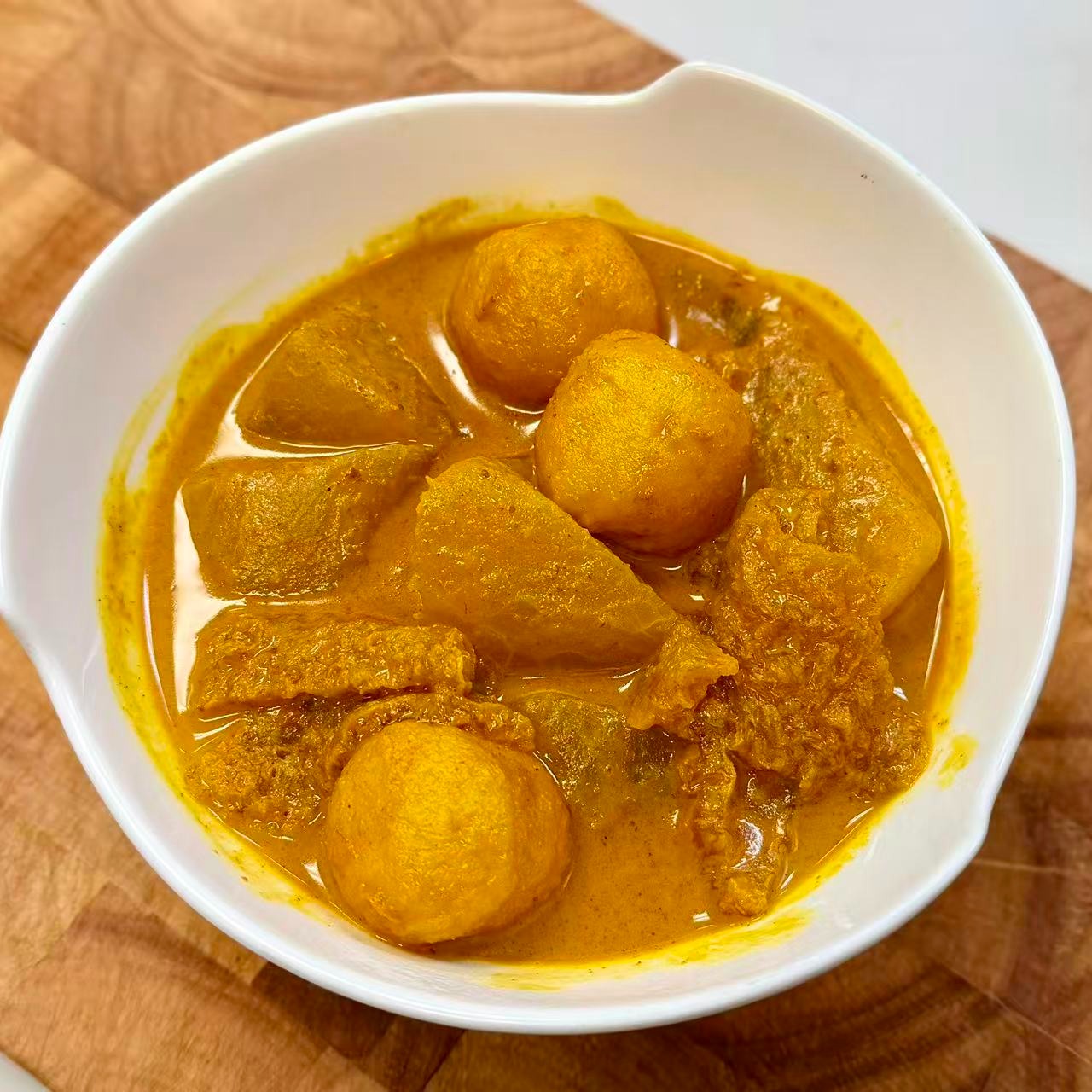 Curry Fish Ball, Radish, Pig Skin 350g 1 each