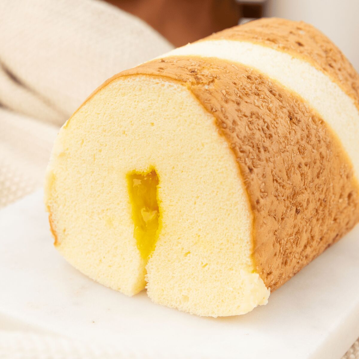 Mini Pineapple Swiss Roll 1 each